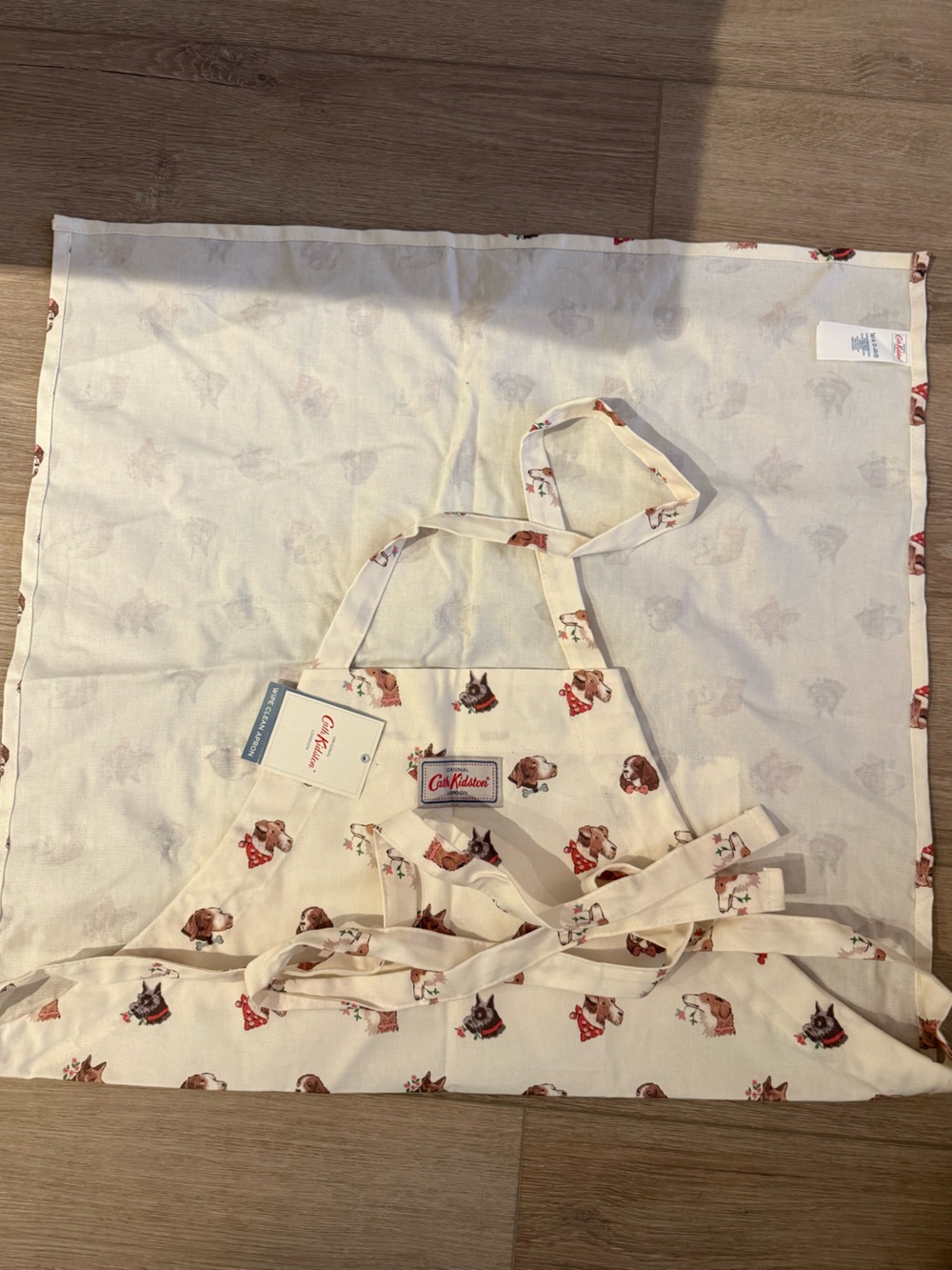 Cath Kidston “Dog Portraits” NWT Apron - Picture 6 of 8